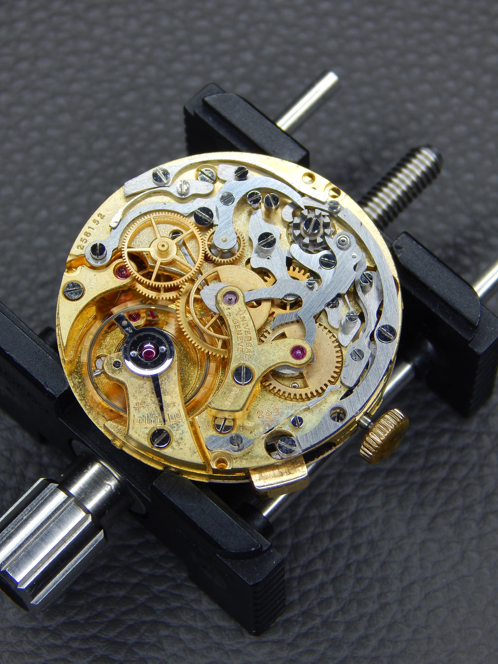 Universal Geneve Uni-Compax Ref. 12445