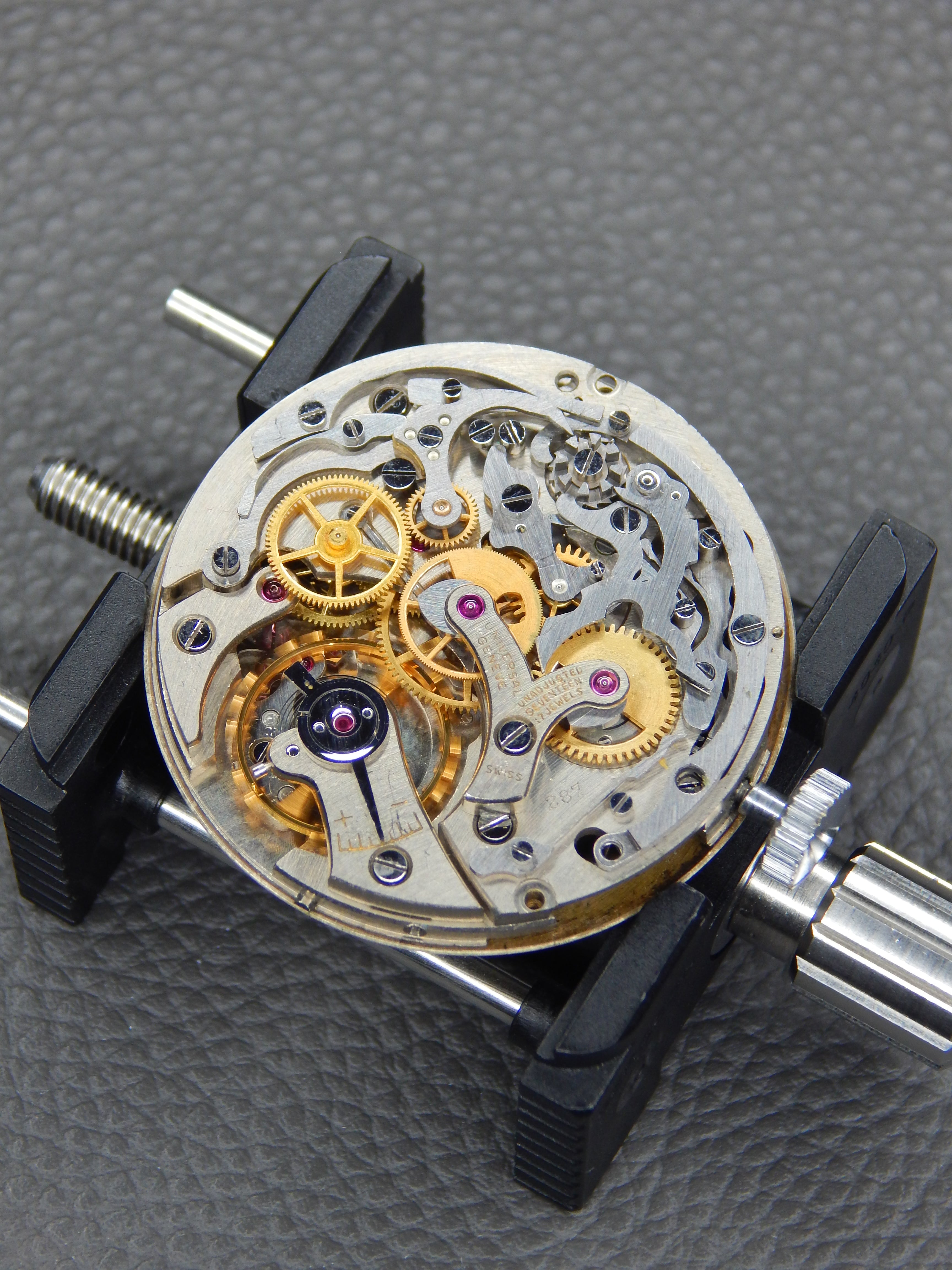 Universal Genéve Uni-Compax Ref. 32416
