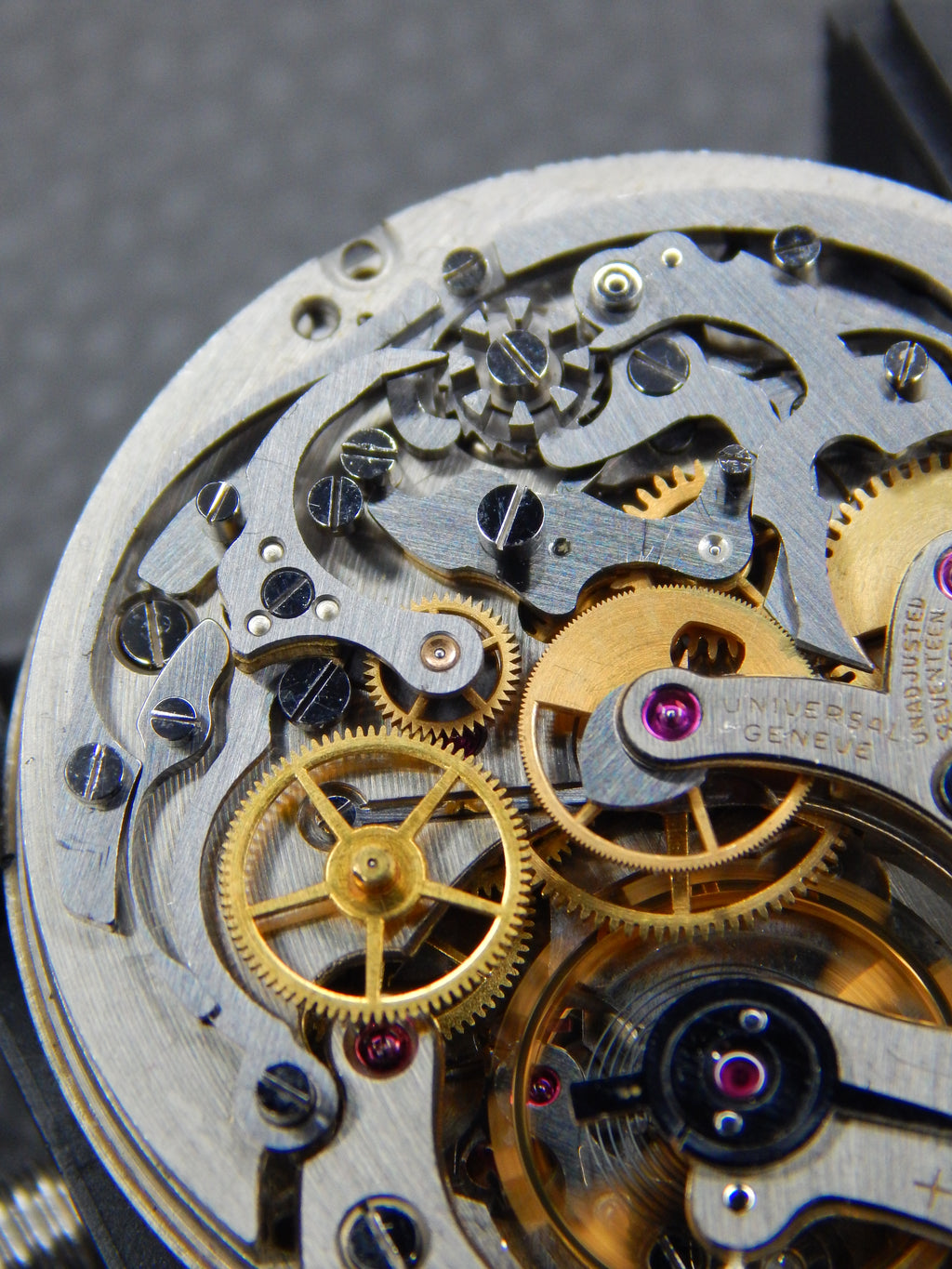 Universal Genéve Uni-Compax Ref. 32416
