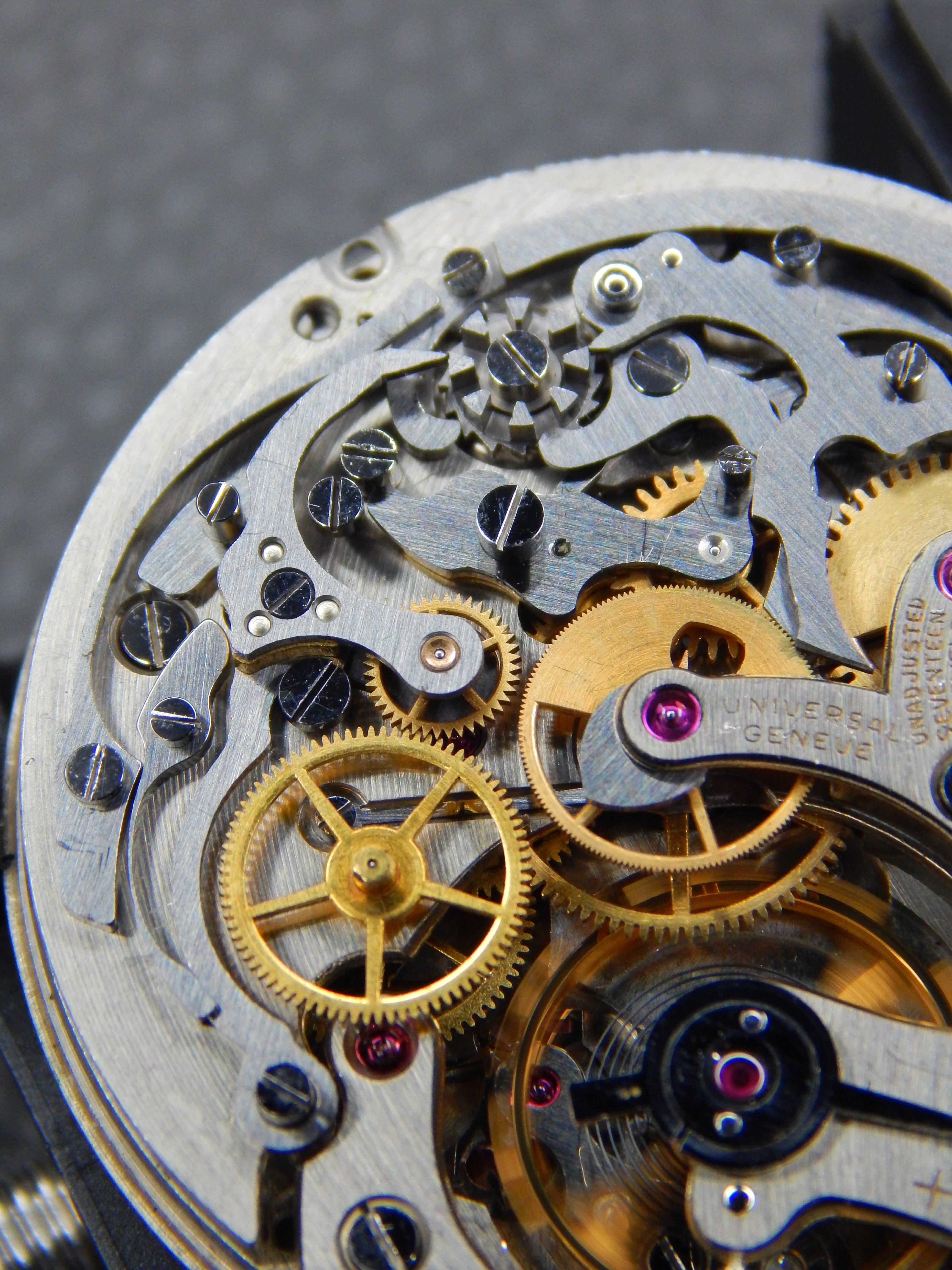 Universal Genéve Uni-Compax Ref. 32416