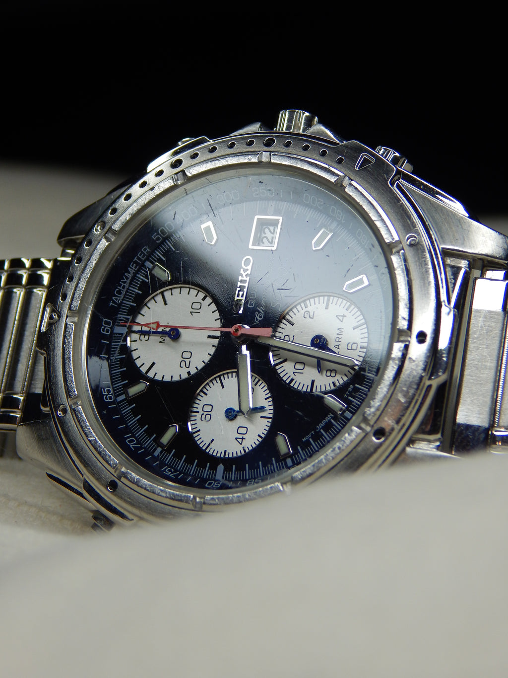 Seiko SQ 100 Quartz chronograph