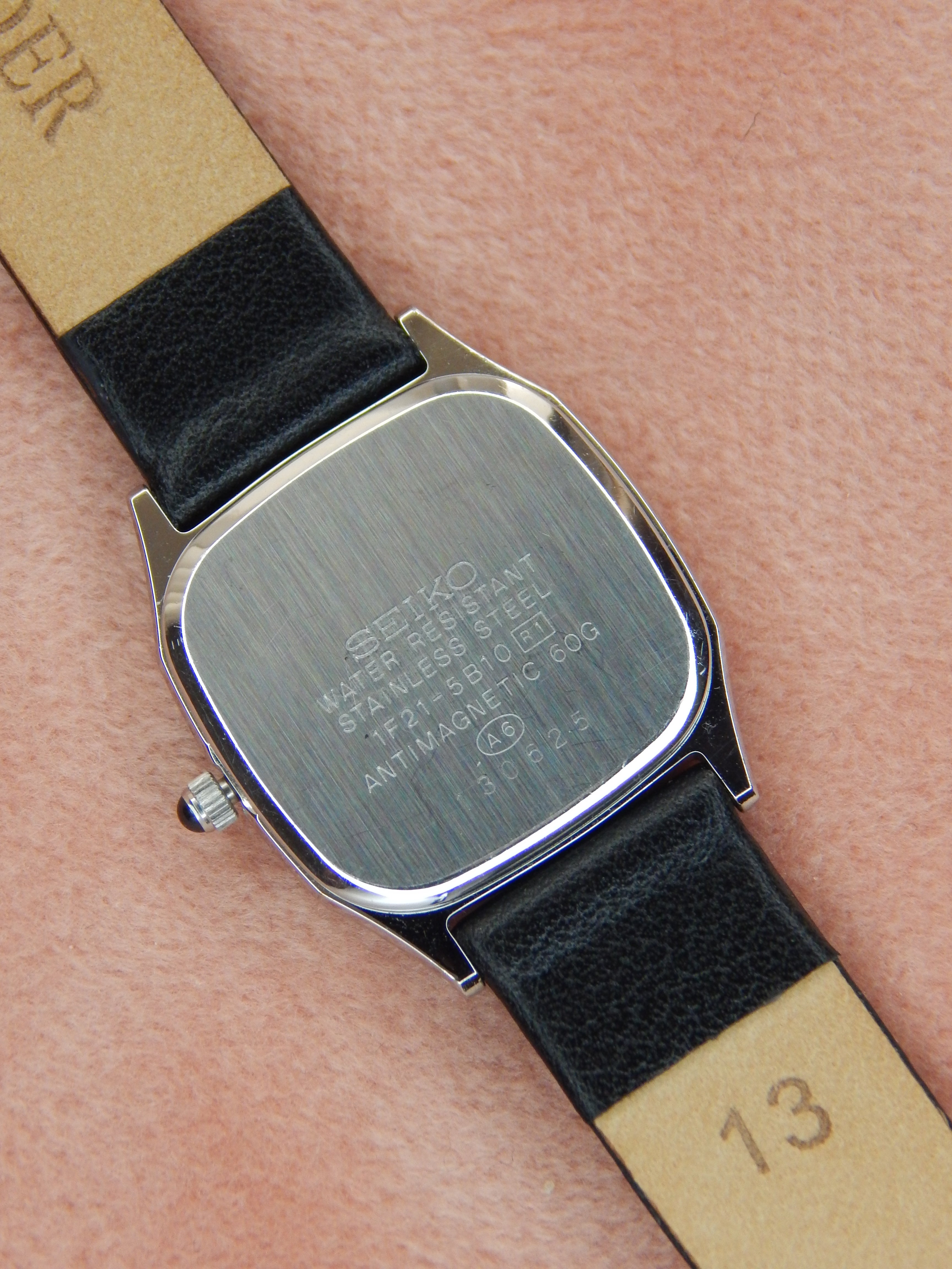 Seiko 1F21-5B10 Snowflake dial