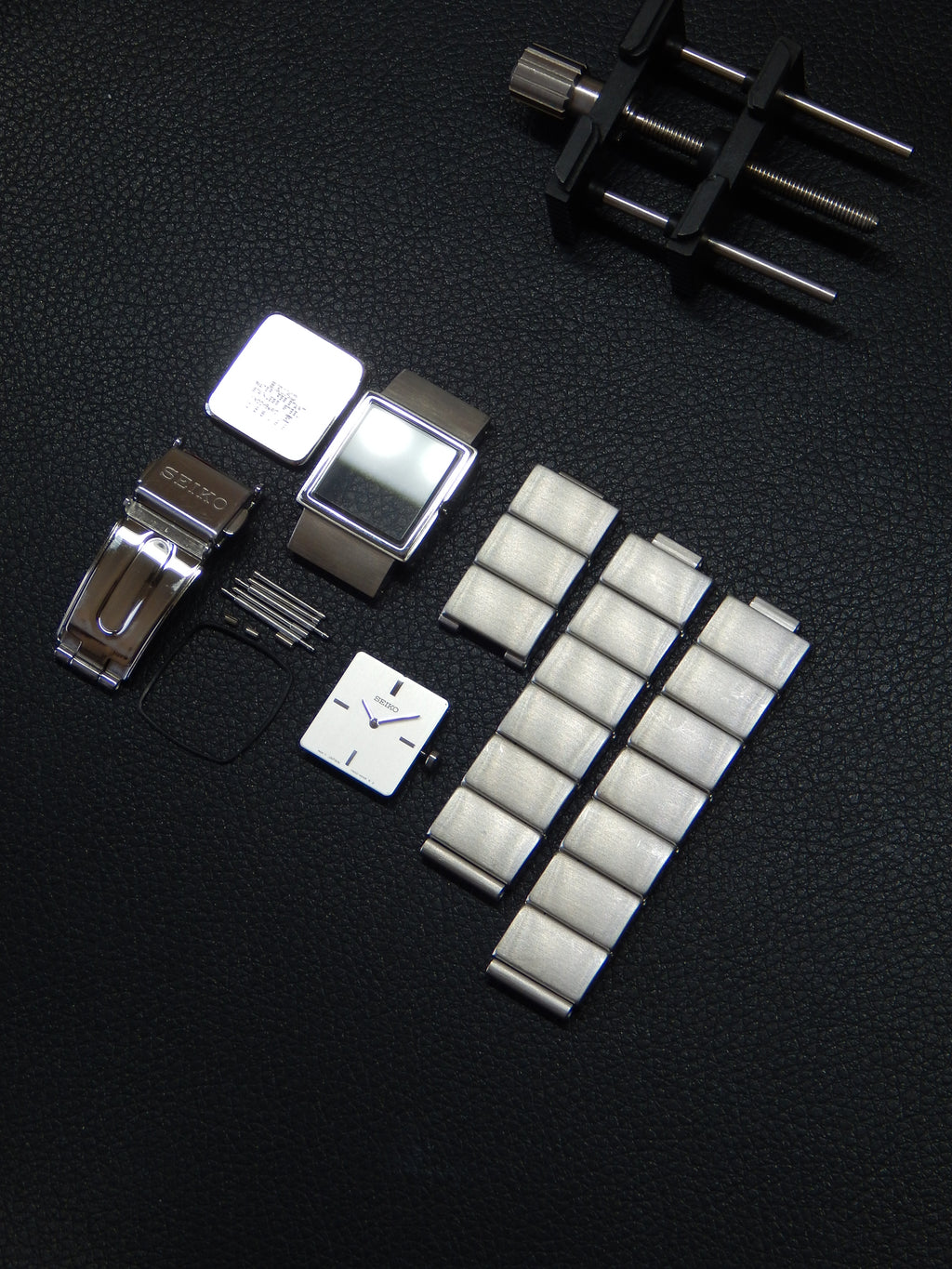 Seiko "The Cube" manufactured in May 2000