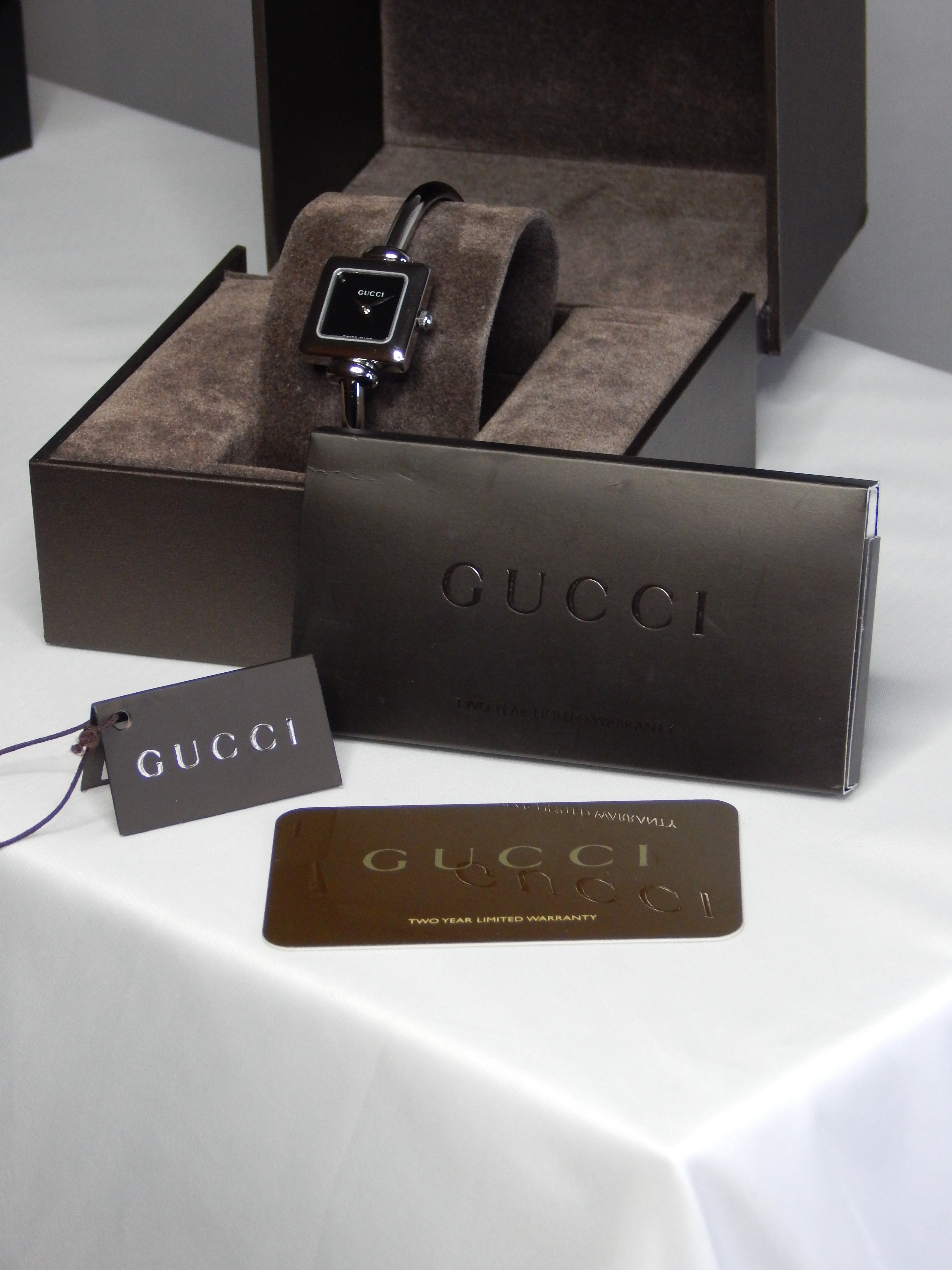 Gucci 9000M