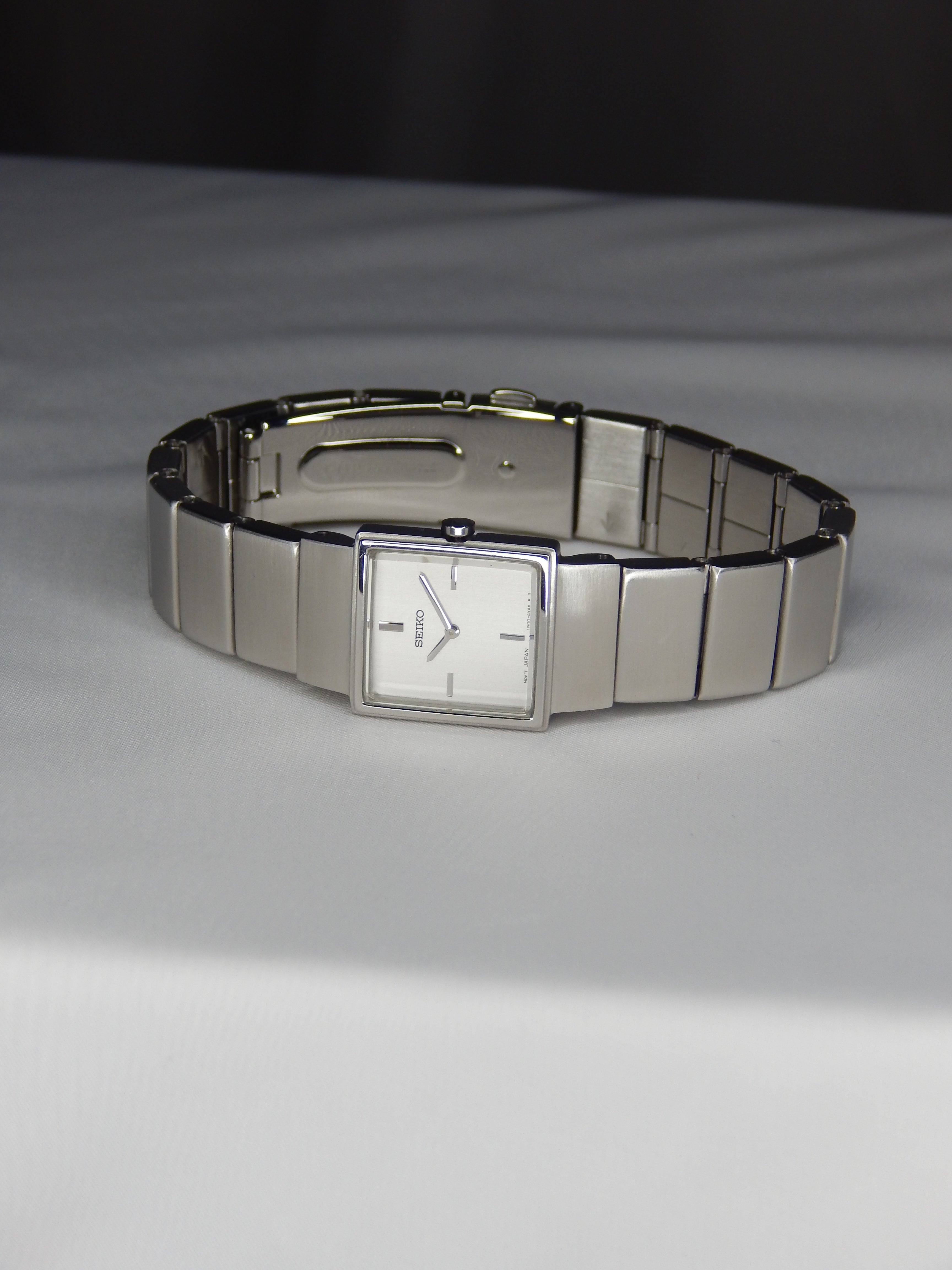 Seiko "The Cube" manufactured in May 2000