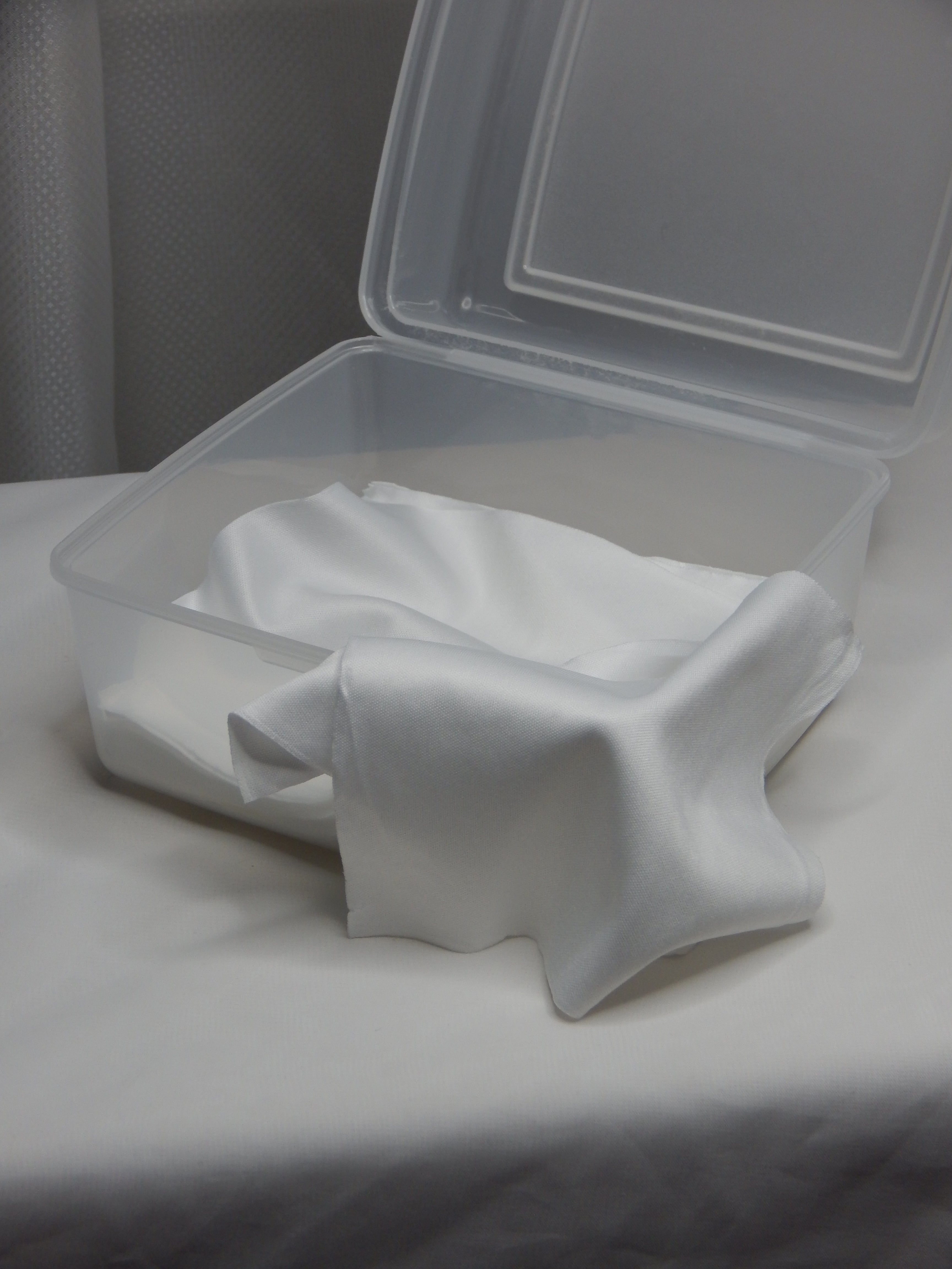 Single use microfiber cloth package, 10cm x 10cm size, 100 pieces