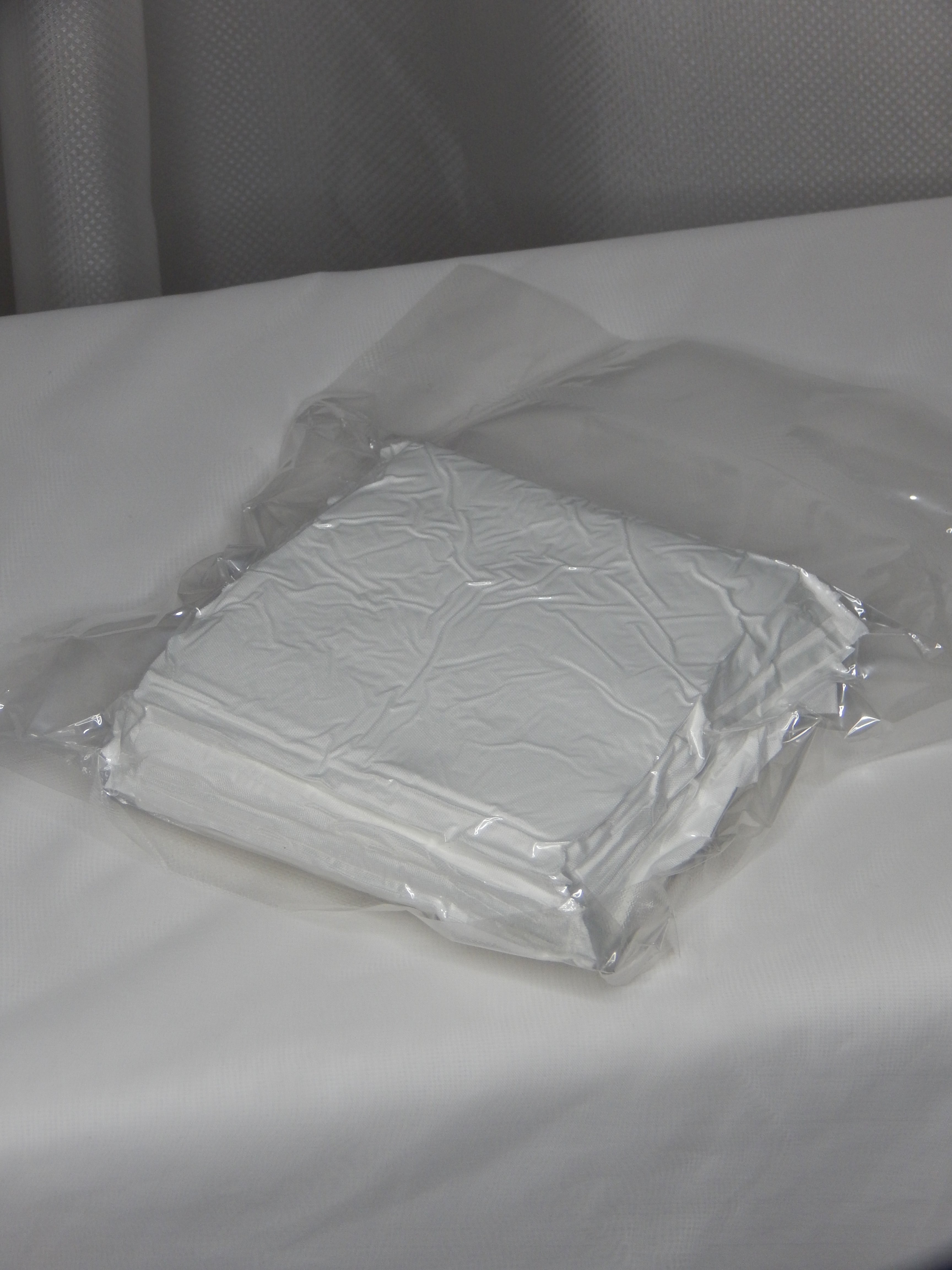 Single use microfiber cloth package, 10cm x 10cm size, 100 pieces