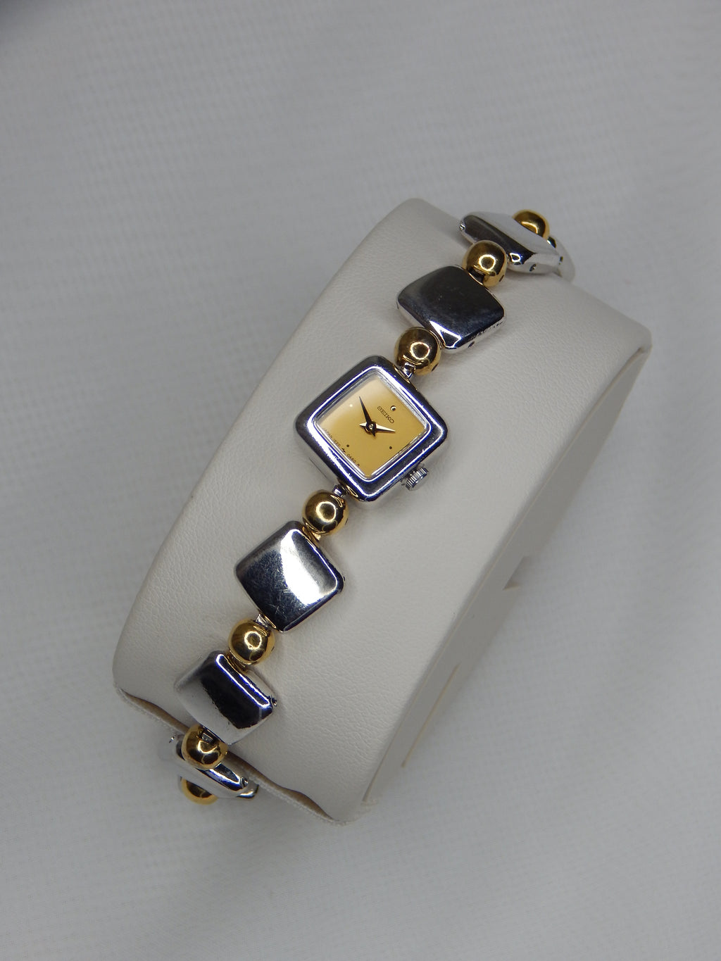 Seiko "Cubie" 1E20-5A00 made in July 1996