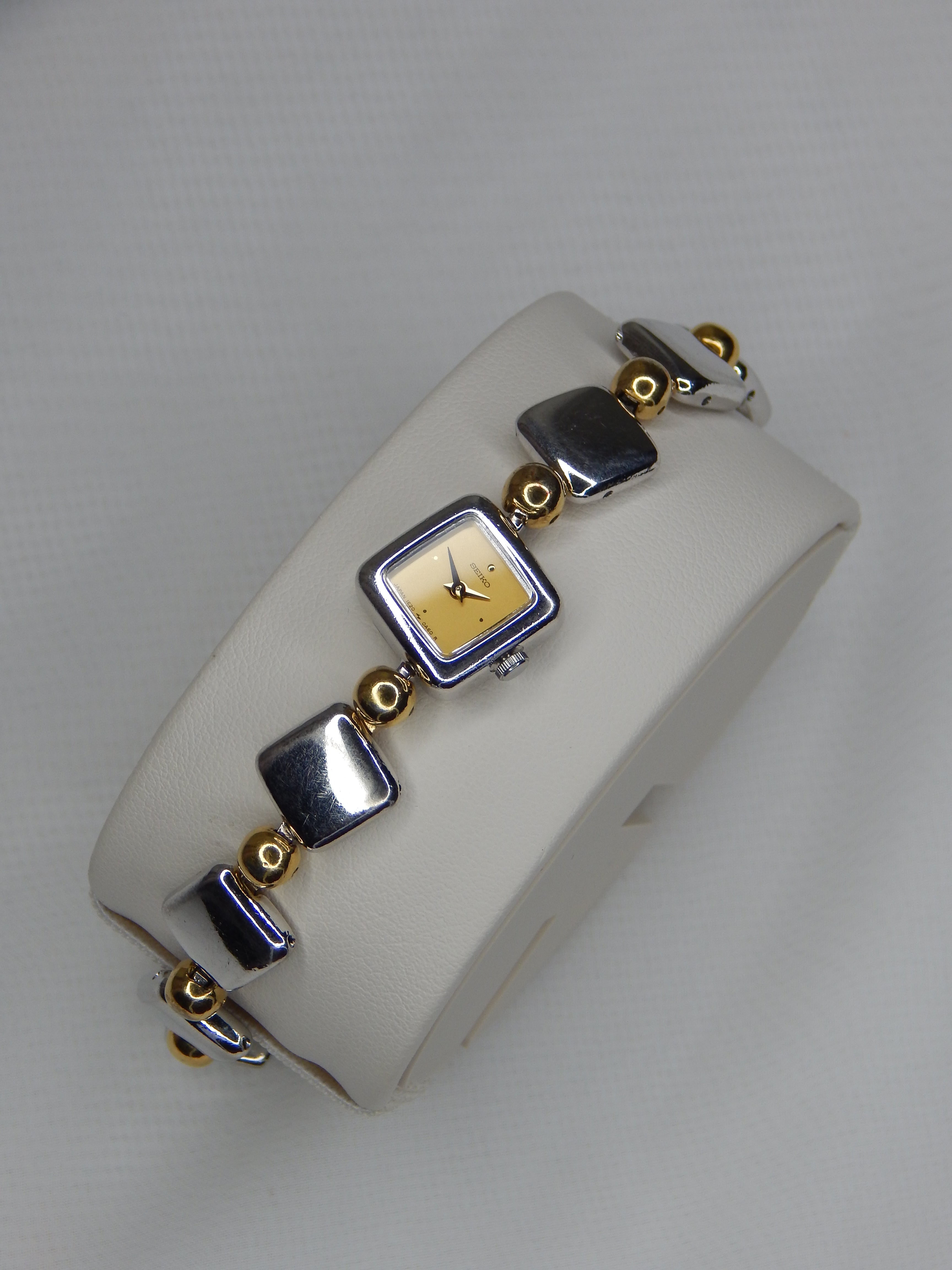 Seiko "Cubie" 1E20-5A00 made in July 1996