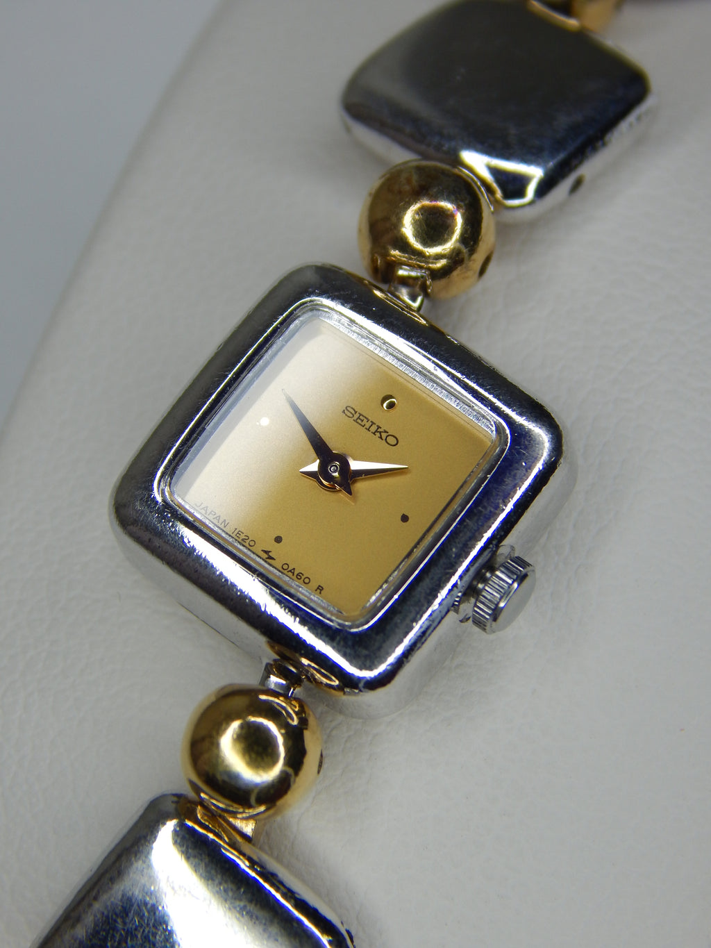 Seiko "Cubie" 1E20-5A00 made in July 1996