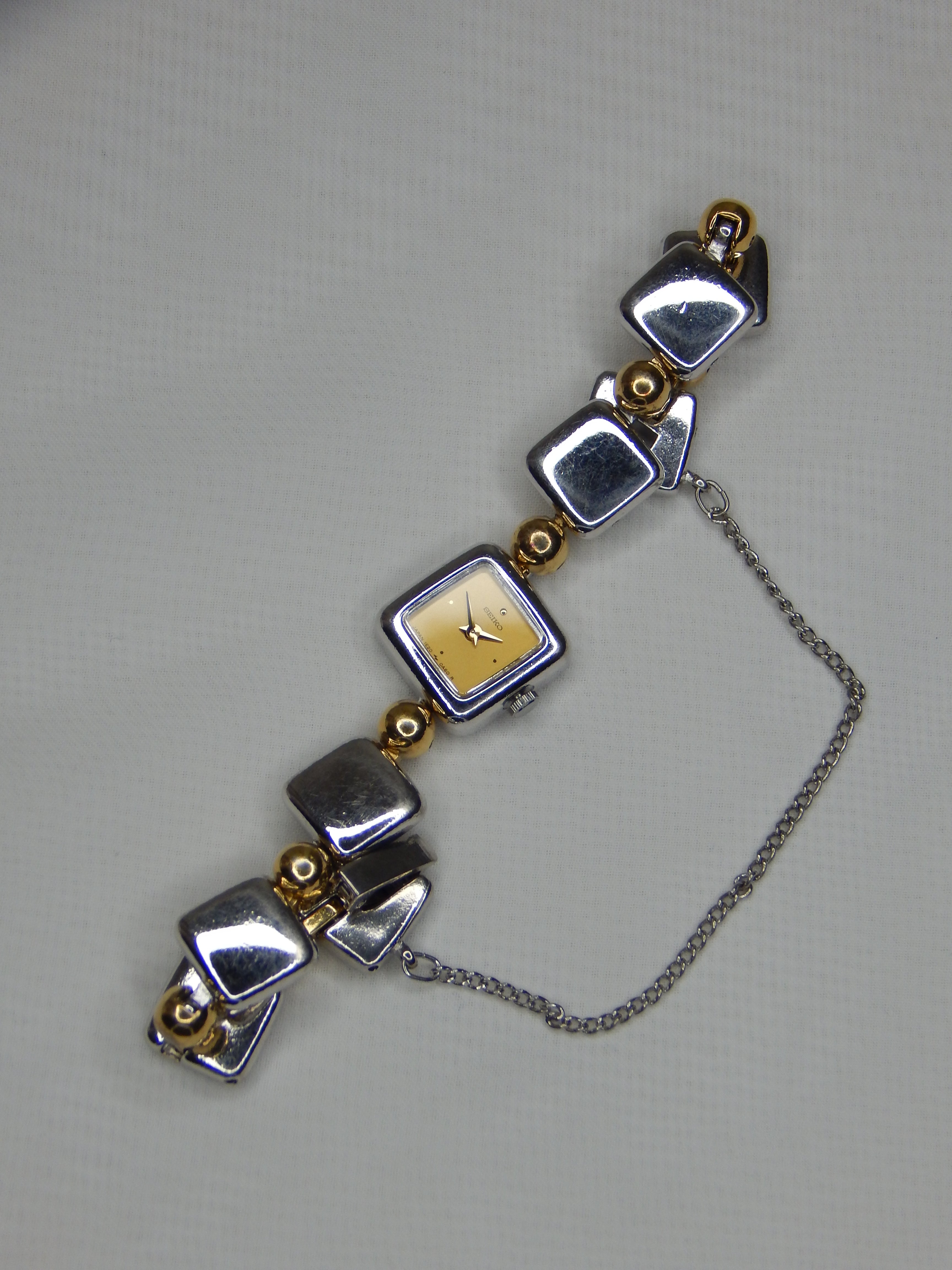 Seiko "Cubie" 1E20-5A00 made in July 1996