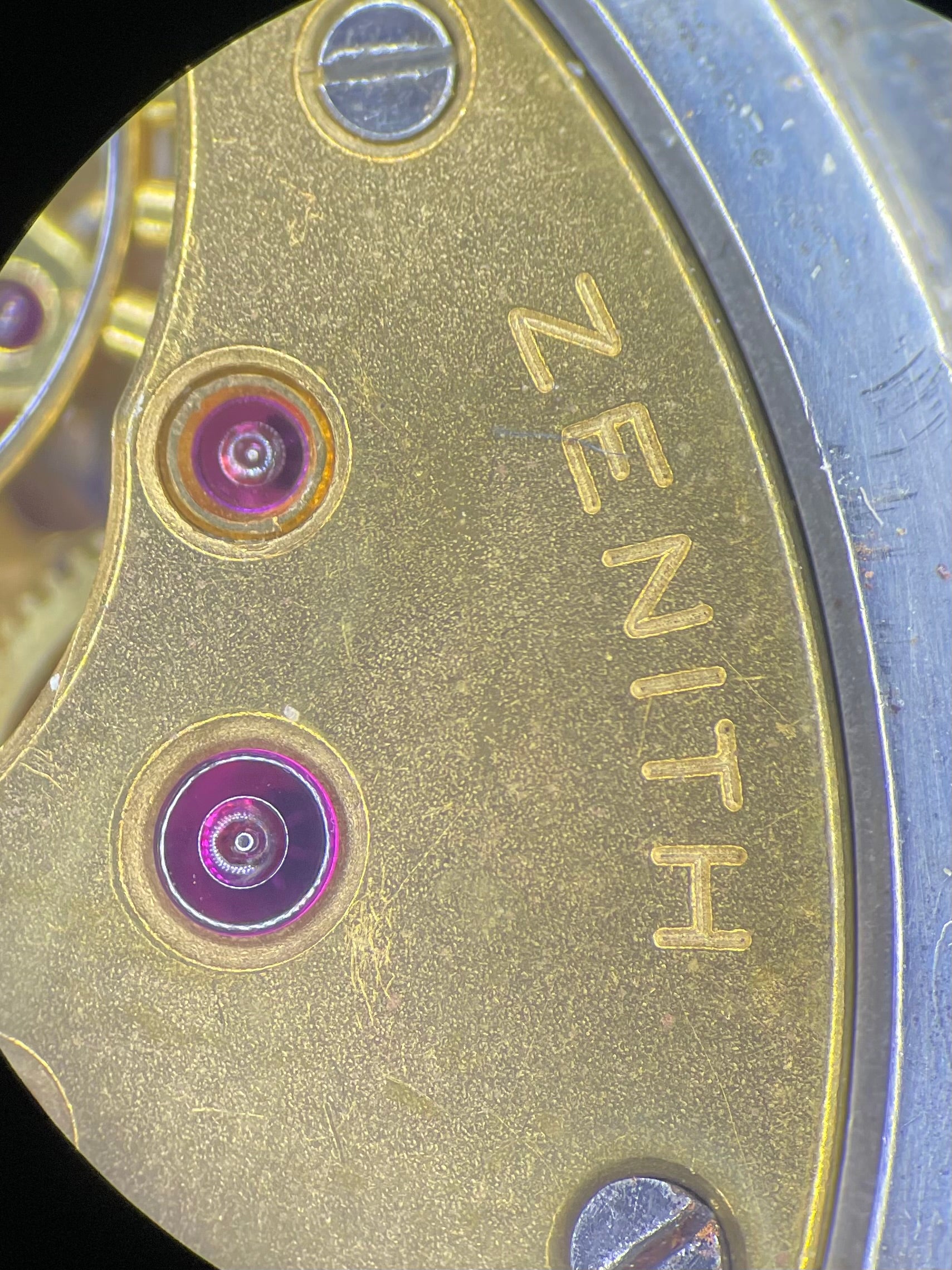 Zenith Coin-Edge Case